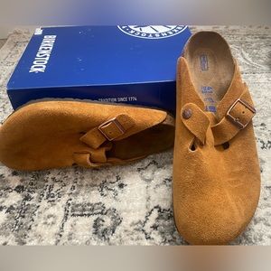Brand new, Birkenstock Boston!